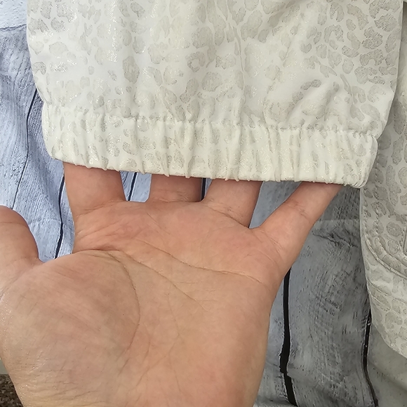 Zenergy by Chico's 3/4 sleeves jacket - Picture 8 of 8